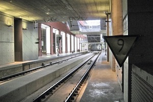  Einfahrt aus dem mit den VAR TwinPipe-Sensoren überwachten Bahntunnel in den Bahnhof Antwerpen/B 